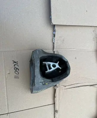 Volvo XC60 Gearbox mount 326H06