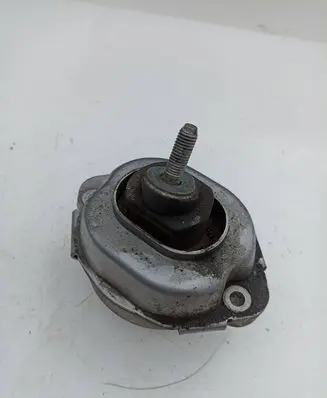 BMW X3 E83 Engine mount bracket 3414583