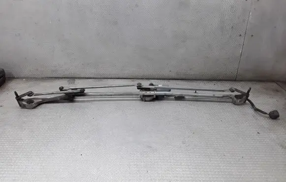Ford Grand C-MAX Front wiper linkage and motor W16333