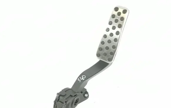 Dodge Challenger Accelerator throttle pedal 04861714AH