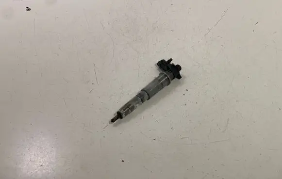 Fuel injector