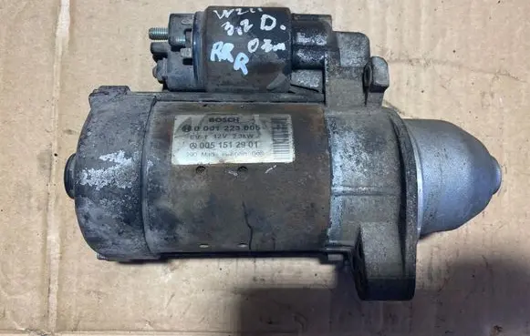 Mercedes-Benz E W211 Starter motor 0051512901 0001223005