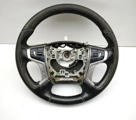 Mitsubishi L200 Steering wheel 4400A905