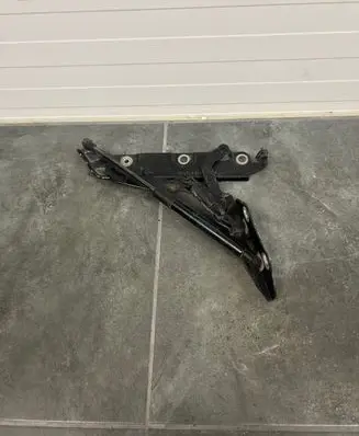 Jaguar XF X250 Tailgate/trunk/boot hinge 8X2342701