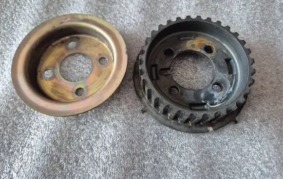 Toyota Hilux (AN10, AN20, AN30) Fuel pump gear (pulley) 1352430010 1358617020