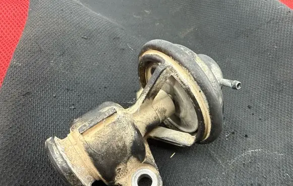 Volkswagen Polo III 6N 6N2 6NF EGR valve 22477