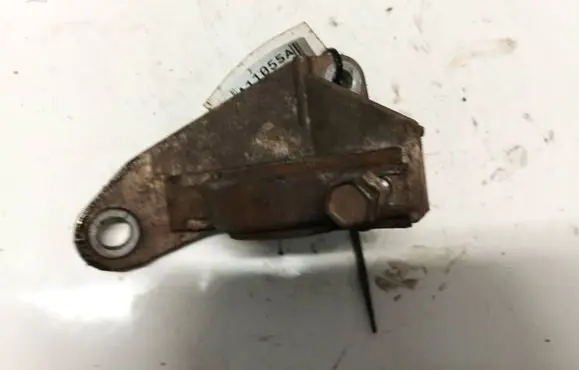 Renault Megane III Engine mounting bracket 8200371715