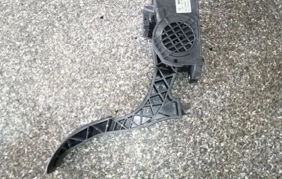 Skoda Fabia Mk2 (5J) Accelerator throttle pedal 0280755055