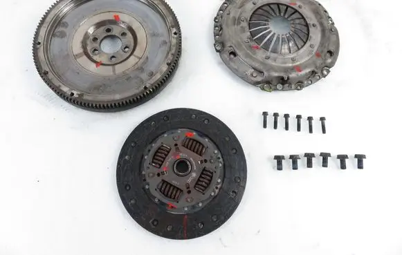 Seat Ibiza III (6L) Flywheel 0381410323 045141025A 037105273C