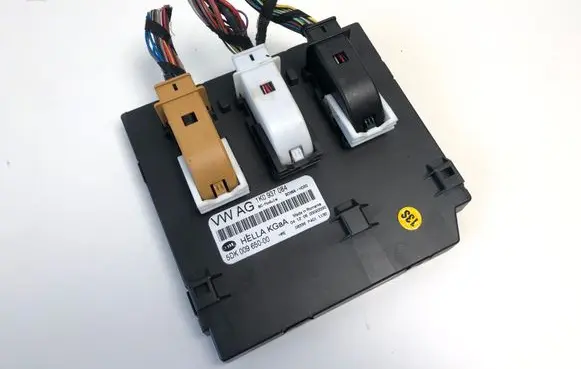 Volkswagen Golf VI Comfort/convenience module 1K0937084 5DK00965000