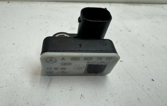 Mercedes-Benz GLE (W166 - C292) Airbag deployment crash/impact sensor A0009057600