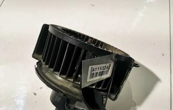 Opel Astra G Heater fan/blower 9000348