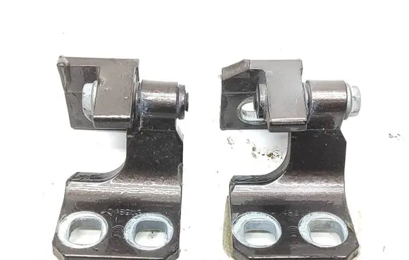 Rear door hinge set