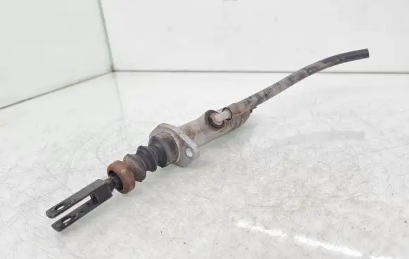 Audi 80 90 B3 Clutch master cylinder 893721401B