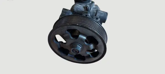 Honda CR-V Power steering pump 56110-RMA-G01