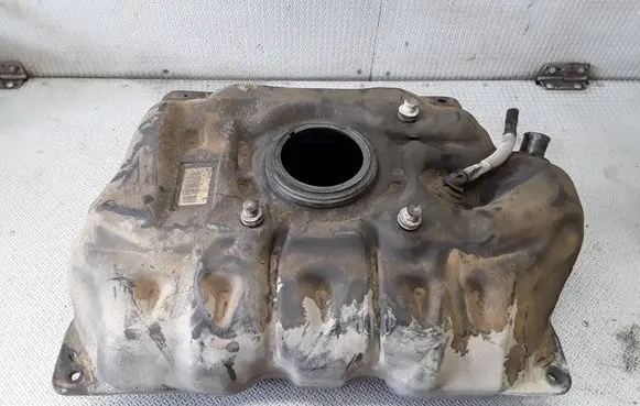 Toyota Yaris Fuel tank 