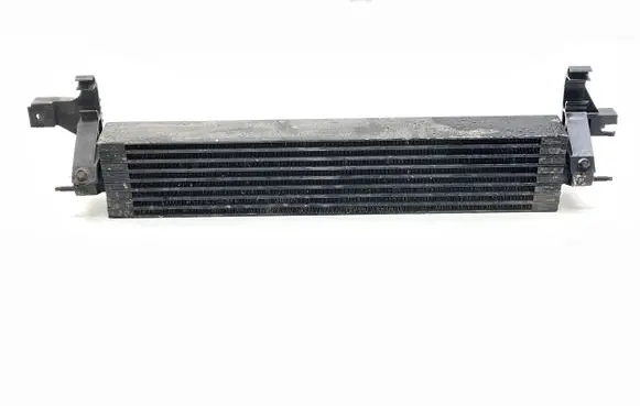 Jaguar XJ X350 Engine oil radiator C2C10447