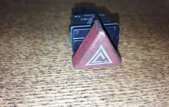 Audi A3 S3 8P Hazard light switch 9751267