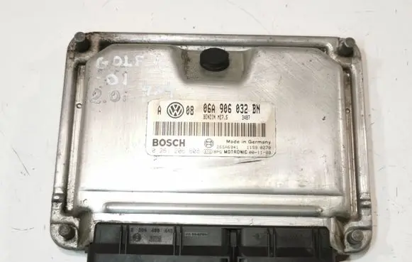 Volkswagen Golf IV Engine control unit/module 06A906032BN 0261206608