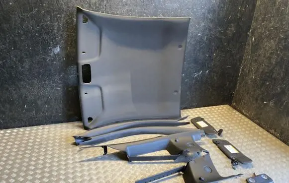 Ford Mustang V Headlining DR3363519C08