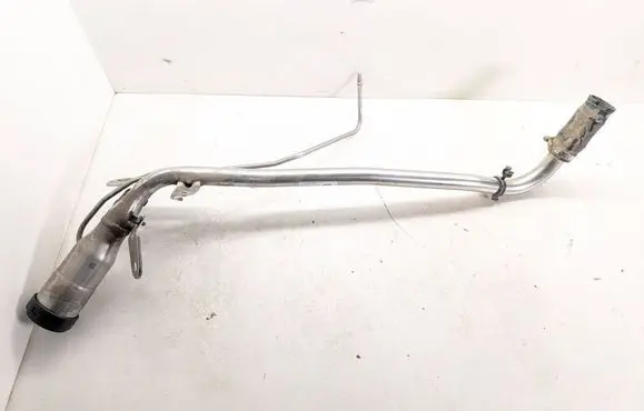 Volvo V60 Fuel tank filler neck pipe 32312052