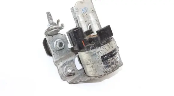 Nissan Juke I F15 Ignition relay 251151KA0A
