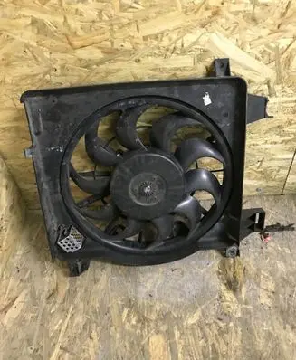 Opel Zafira B Radiator cooling fan shroud