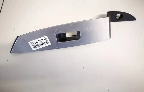 Nissan Murano Z50 Front door window switch trim 