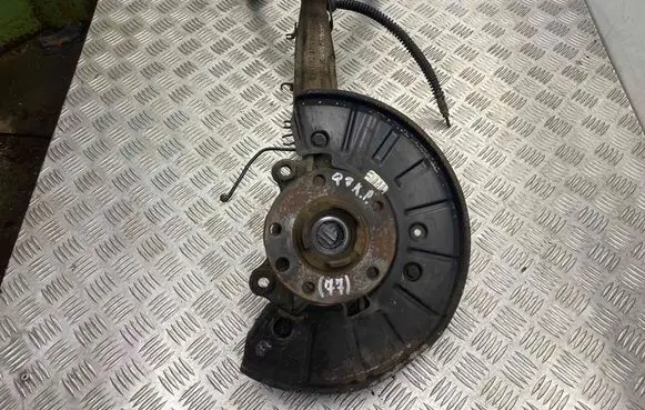 Audi Q7 4L Front wheel hub