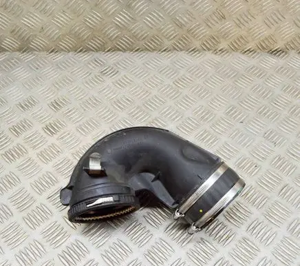 BMW M4 F82 F83 Air intake duct part 7846248 70549161