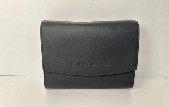 Mercedes-Benz C W204 Owners service history hand book 