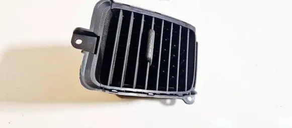 Honda Civic Dash center air vent grill 77610snaa020 77610-sna-a0-20