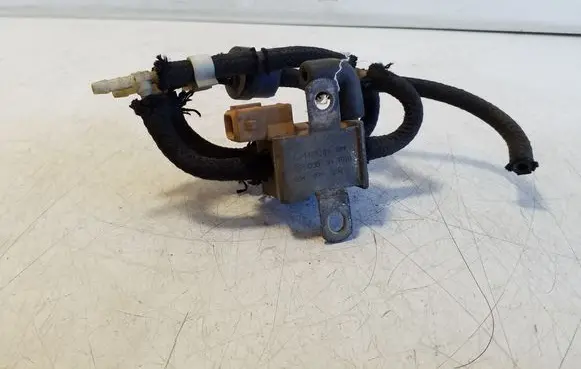 Audi 100 S4 C4 Vacuum valve 054906267