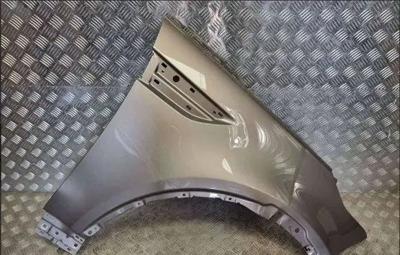 Land Rover Discovery 5 Fender HY3216015AE