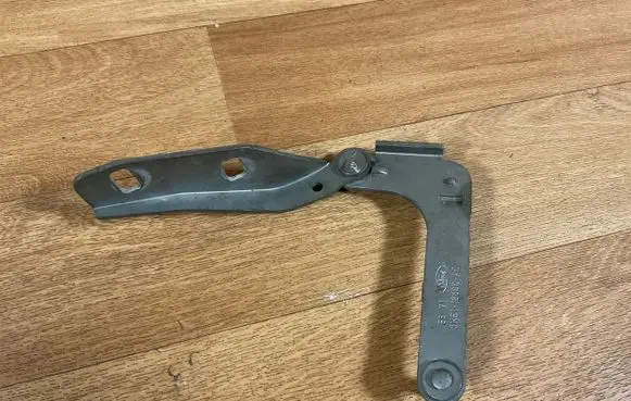 Ford Focus C-MAX Engine bonnet/hood hinges 3M5116800AE