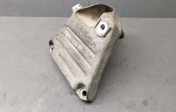 Audi A8 S8 D3 4E Engine mounting bracket 4E0199308AK