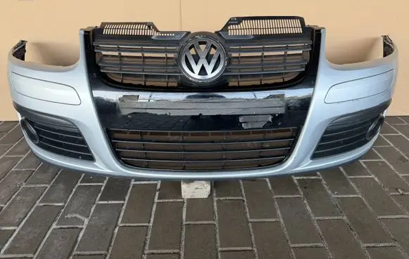 Volkswagen Golf V Front bumper 1K0807221C
