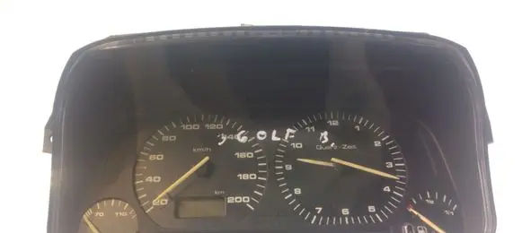 Volkswagen Golf III Speedometer (instrument cluster) 1H6919033