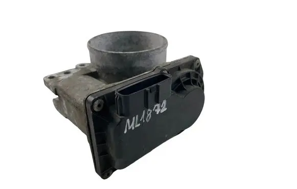 Volvo C30 Throttle valve 8677694