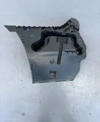 BMW 5 F10 F11 Bumper support mounting bracket corner 7207111