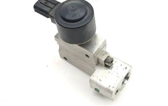 Toyota C-HR II Air conditioning (A/C) expansion valve 4475200440