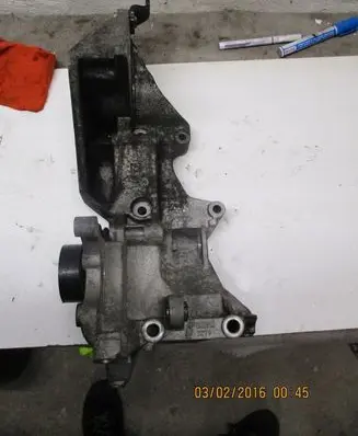 Audi A3 S3 8P Engine mounting bracket AUDI03L903143C