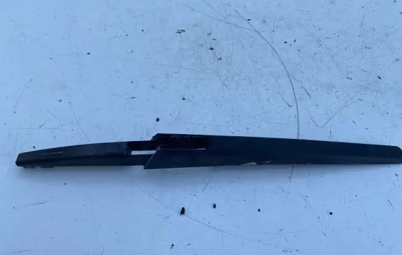 Volvo V70 Rear wiper blade arm 30753767