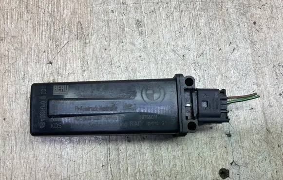 BMW X5 E70 Tire pressure sensor 6771043 677104301