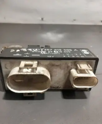 Volkswagen Polo III 6N 6N2 6NF Coolant fan relay 357919506A