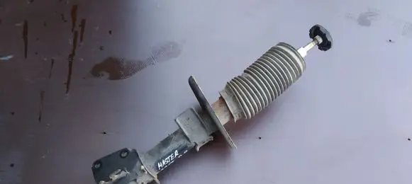 Renault Master III Front shock absorber/damper