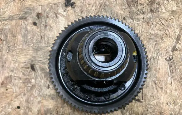 Toyota Prius (XW30) Front differential 