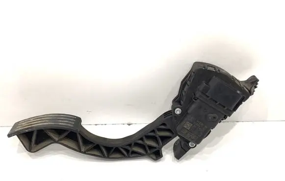 Volvo V50 Accelerator throttle pedal 4M519F836AH