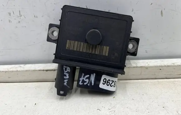 BMW X6 E71 Glow plug pre-heat relay 8591724
