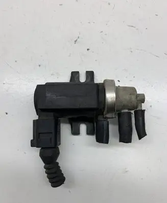 Volkswagen Golf IV Turbo solenoid valve 1J0906627B 72290345